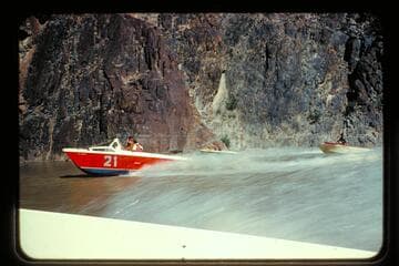 Jets on Lake Mead