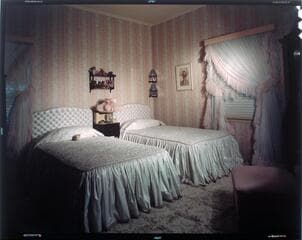 Go to image 34.